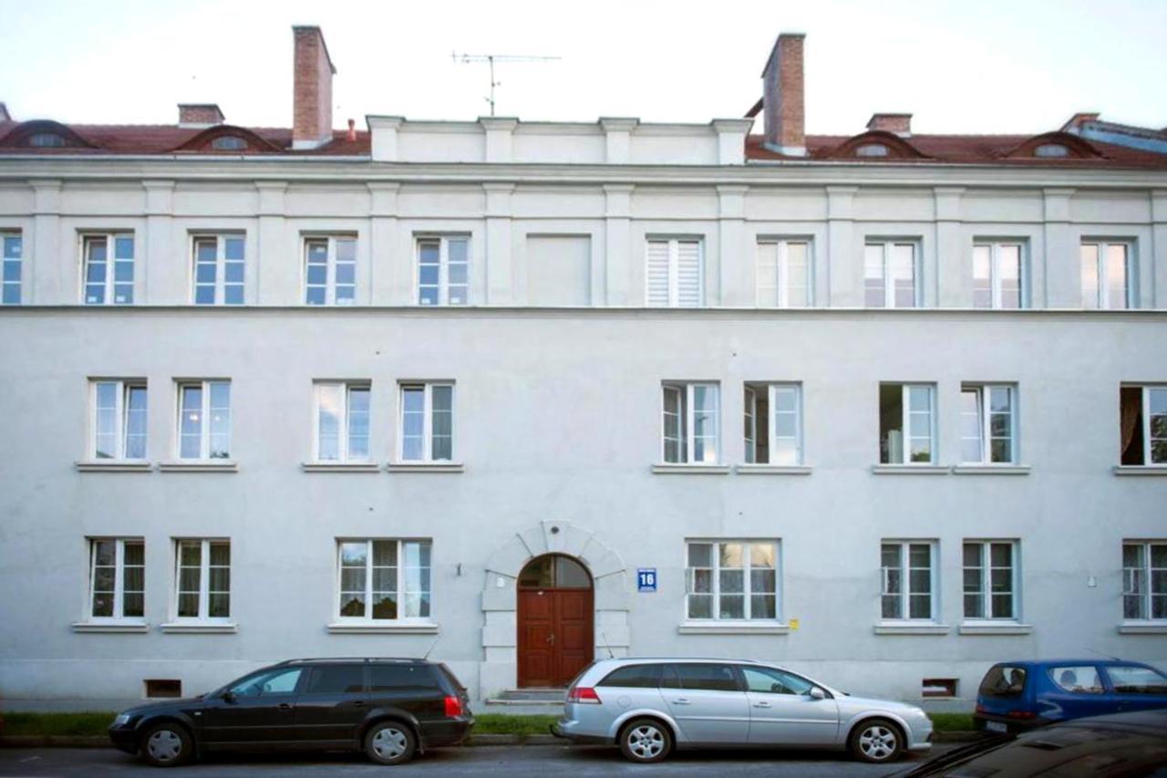 شقة Chełm  في Klimatyczny Apartament Art Deco المظهر الخارجي الصورة